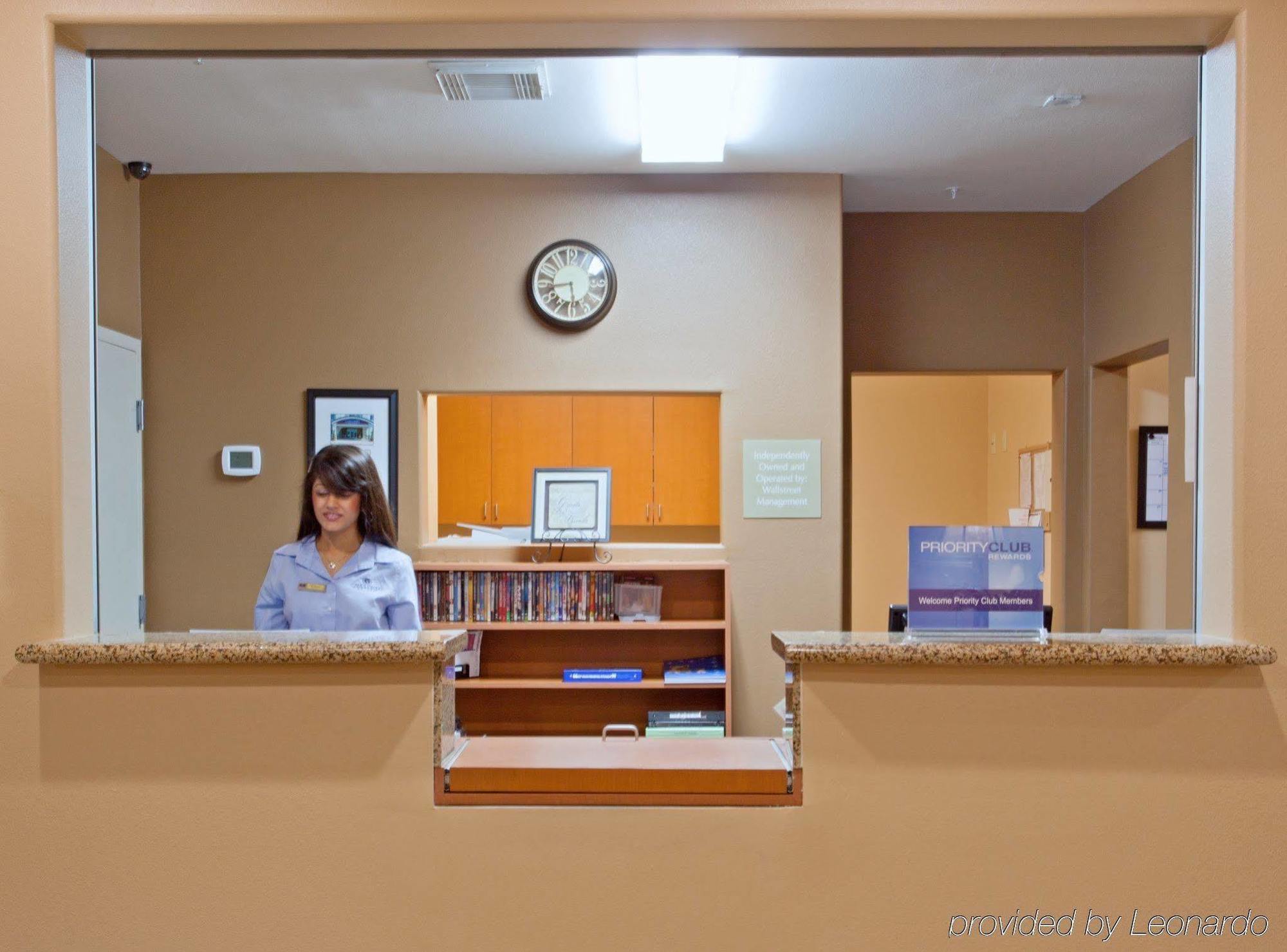 Candlewood Suites Houston Westchase - Westheimer By Ihg Интерьер фото