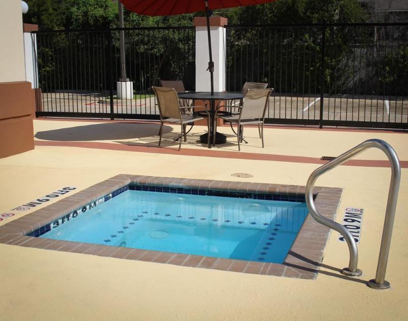 Candlewood Suites Houston Westchase - Westheimer By Ihg Экстерьер фото